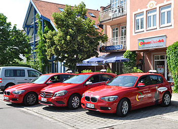 Fahrschulautos der Fahrschule DriverClub44 in Neubiberg